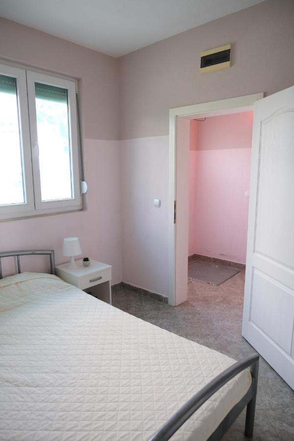 אוטייהא Apartments Jasmina מראה חיצוני תמונה