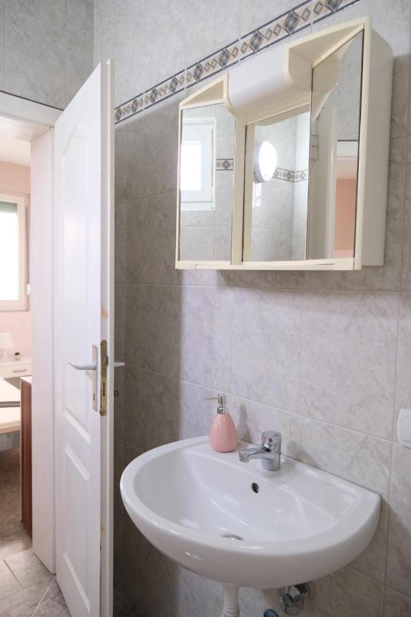 אוטייהא Apartments Jasmina מראה חיצוני תמונה