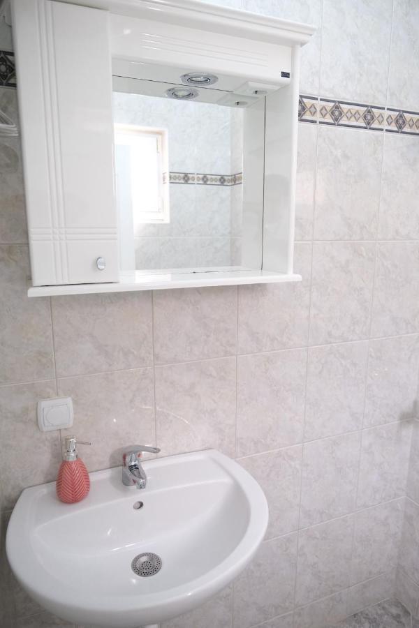 אוטייהא Apartments Jasmina מראה חיצוני תמונה